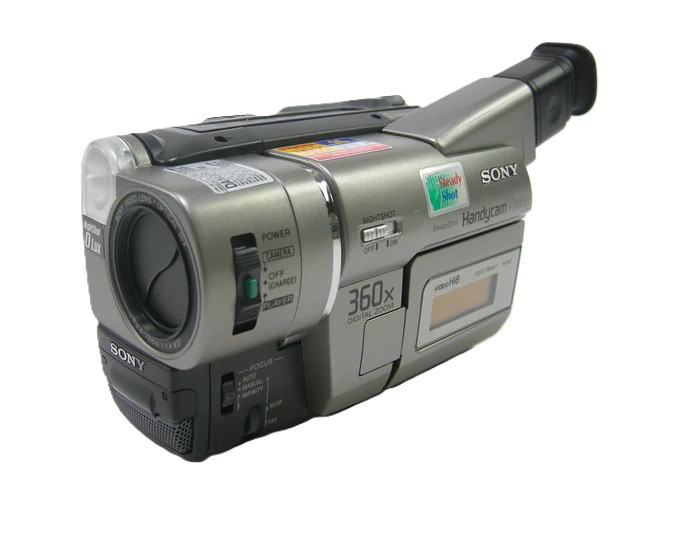 Sony CCD‑TRV67 Handycam Camcorder – Hi8/XR 20× Optical, NightShot