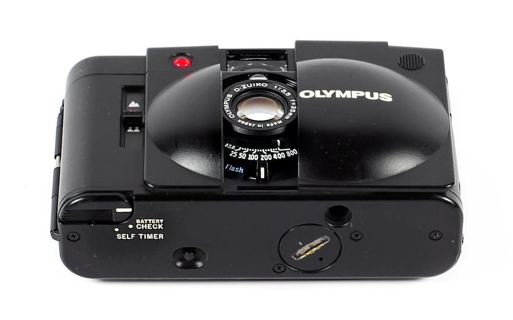 Olympus XA2 35mm Film Camera – Compact Rangefinder-Style Point-and