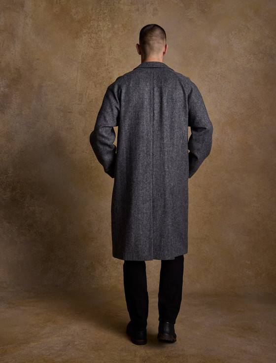 Sean Tweed Herringbone Coat - Charcoal Wide Herringbone | Aran