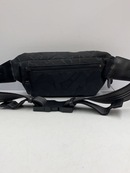 BURBERRY(バーバリー) / ボディバッグ/ウエストバッグ/ナイロン/黒/TB