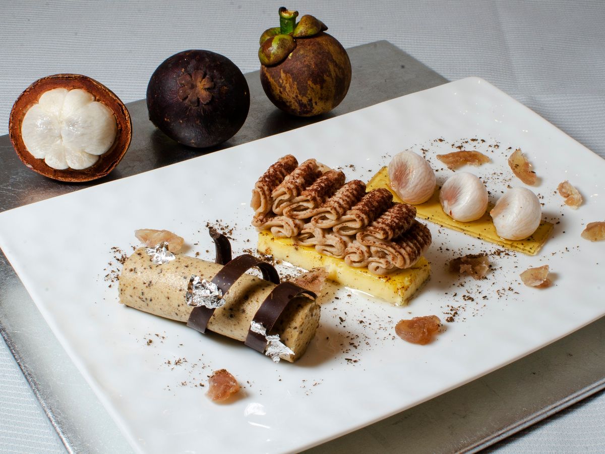 キャレ・デ・フォイヨン(Carre des Feuillants) 食事券＆事前予約