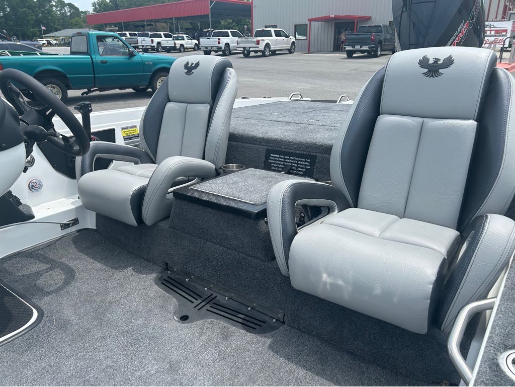 2025 Phoenix Boats 721 ZXL for Sale | Cajun Outboards Inc.
