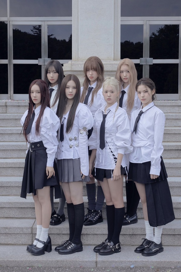 izna The First Mini Album『N/a』日本限定特典付で発売決定