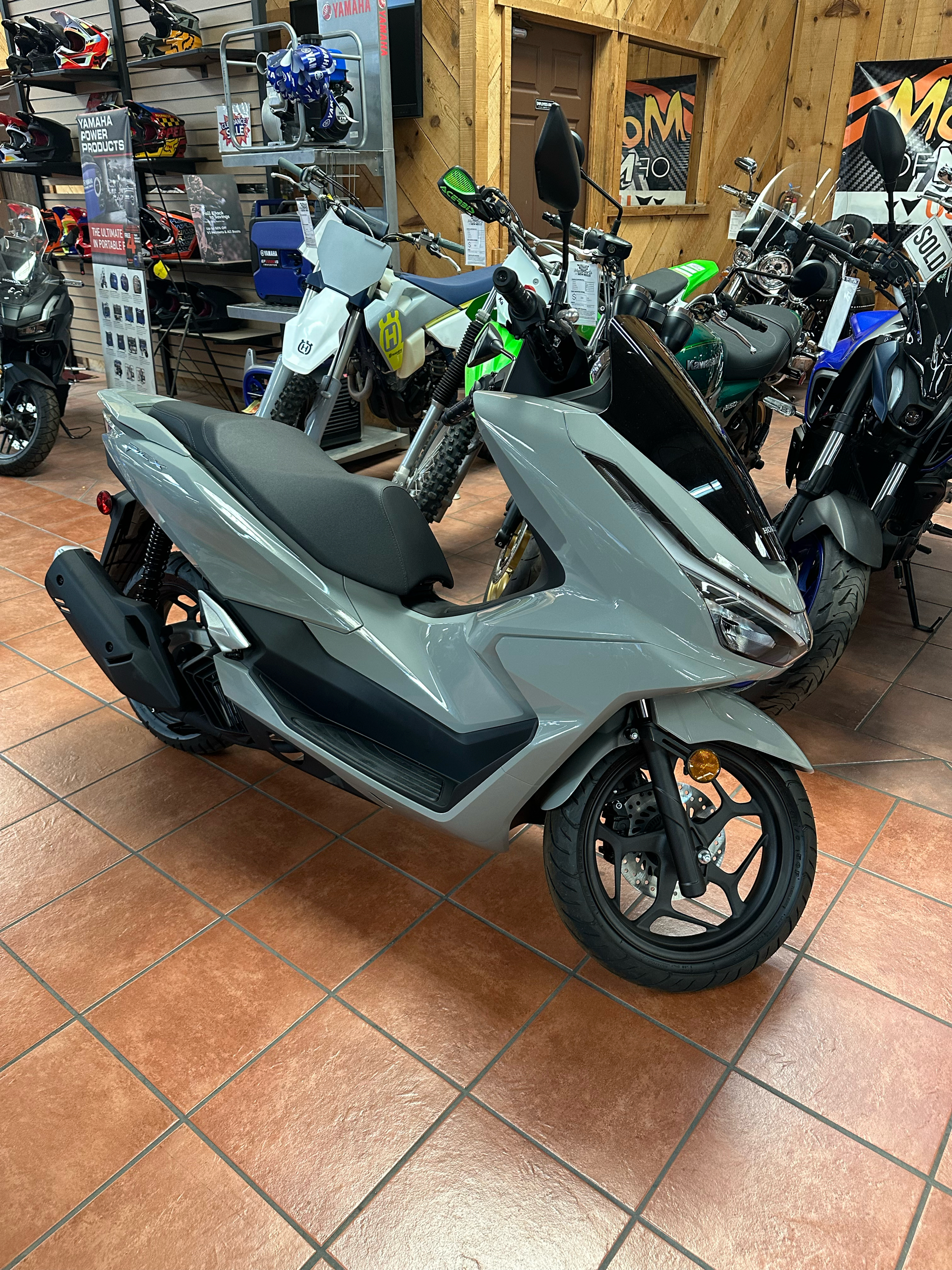 New 2025 Honda PCX, New Mexico | Specs, Price, Photos | Pearl Gray