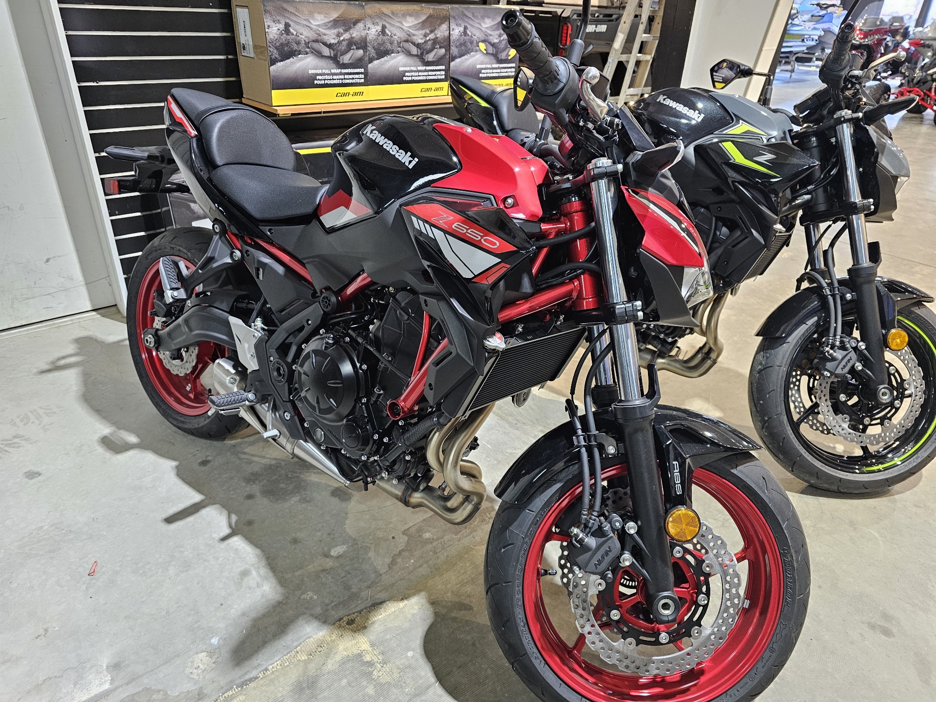 New 2024 Kawasaki Z650 ABS Candy Persimmon Red / Ebony