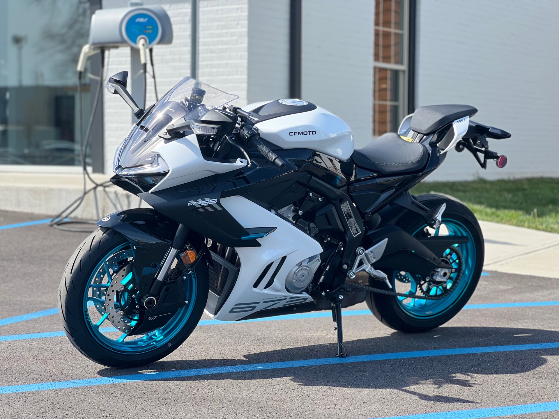 New 2025 CFMOTO 675SS, Indianapolis IN | Specs, Price, Photos
