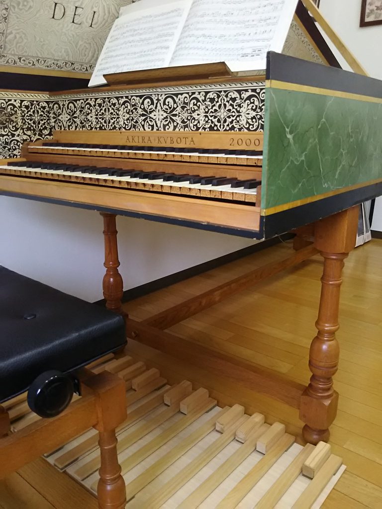 音が出ない足鍵盤（写真付き） | 八百板チェンバロ教室