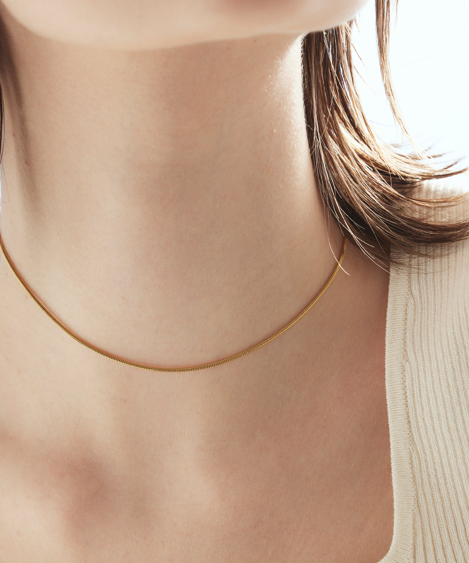 ゴールド]1mmスネークチェーンネックレス/34cm