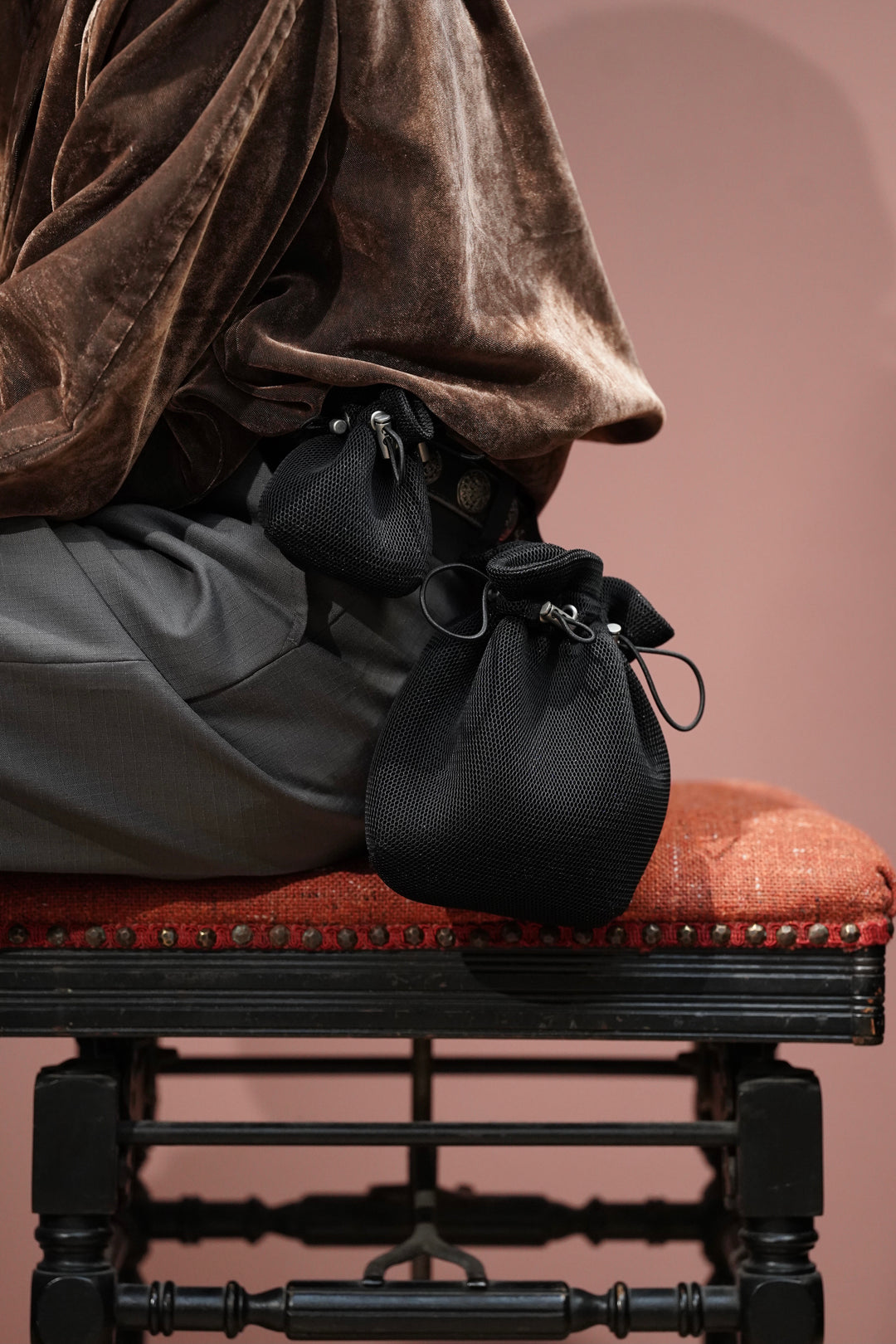 Omar Afridi(オマールアフリディ)のPOUCH B(BLACK)(ポーチ)の通販