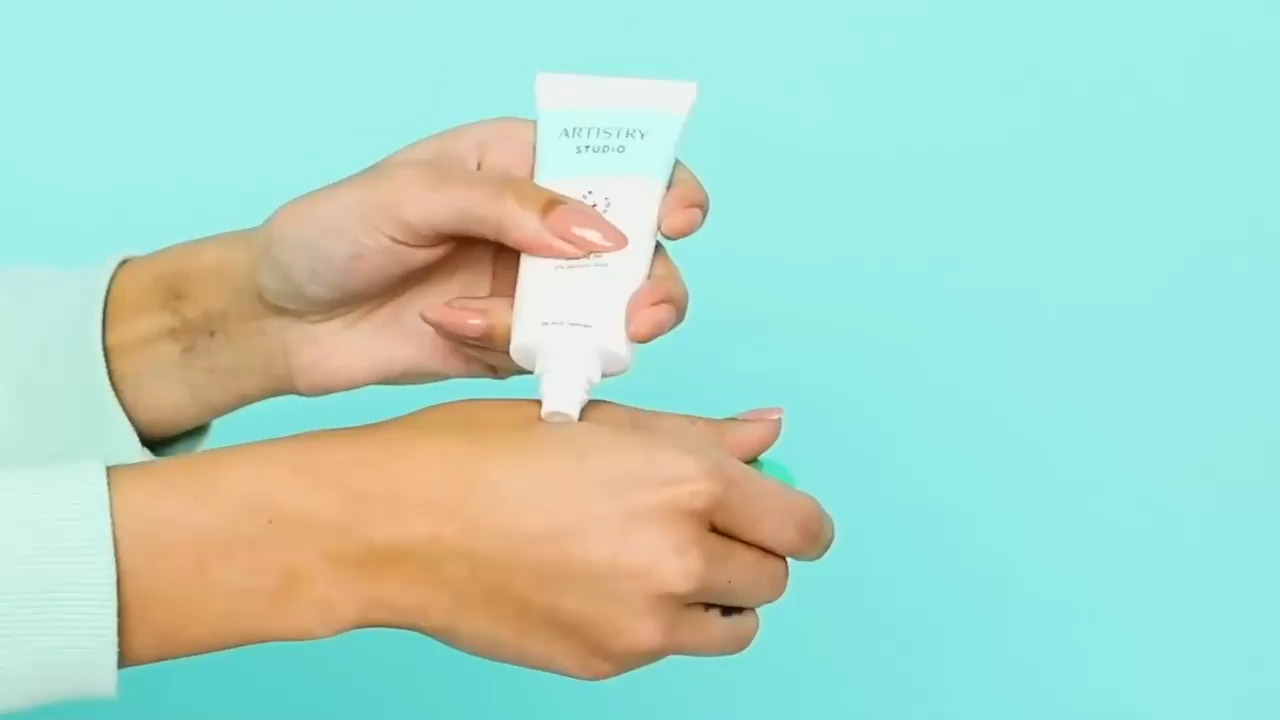 Artistry Studio™ Done with Zit! Acne Treatment + Clearing Gel 2