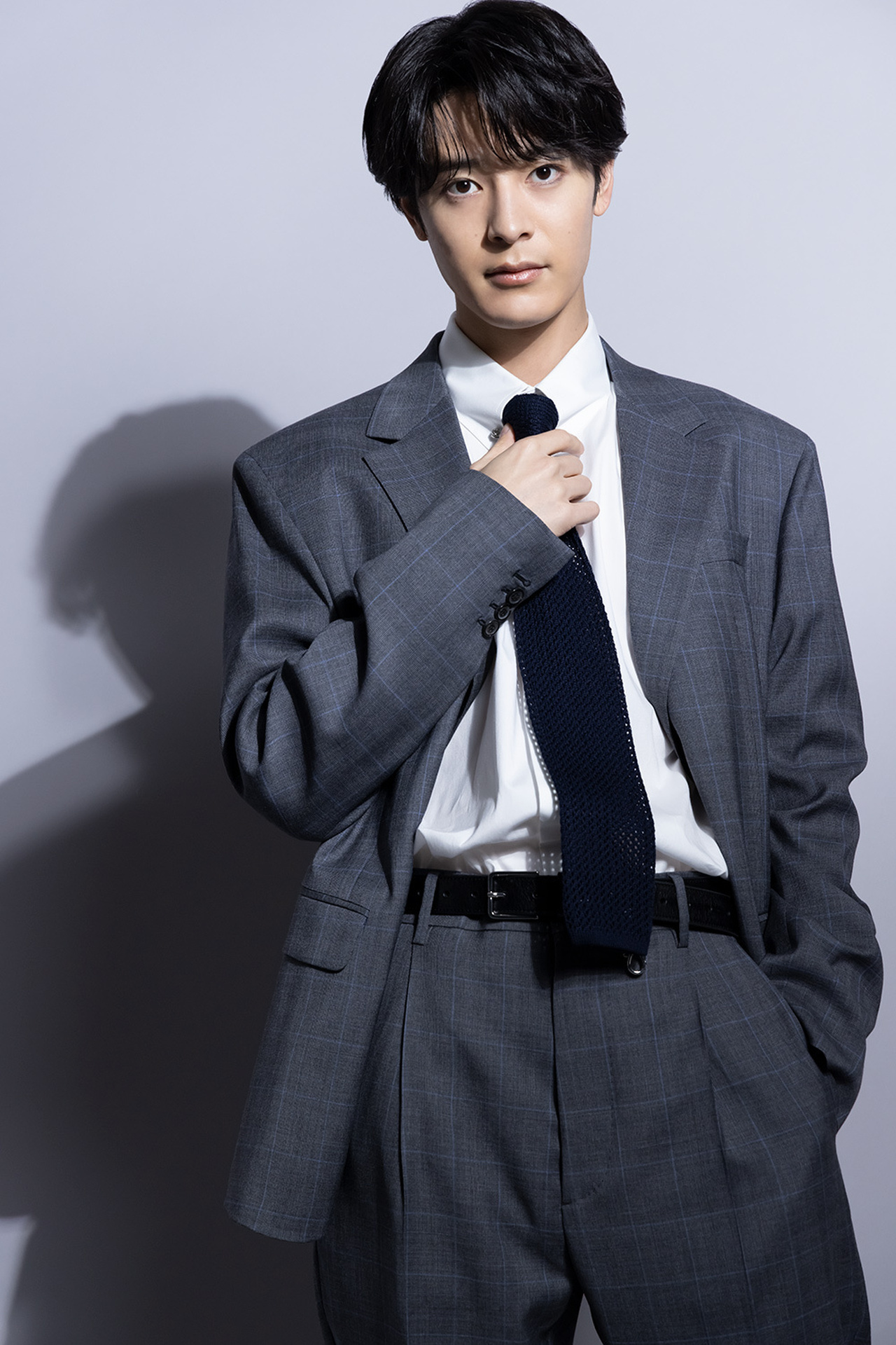 塩野瑛久 初のファッション連載「あきじかん」が『Oggi.jp』にて1/25