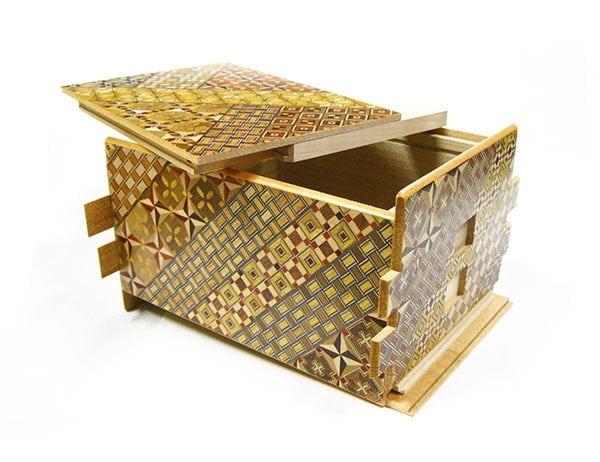 KIRO Hakone Marquetry Traditional Yosegi Puzzle Box (Secret Box