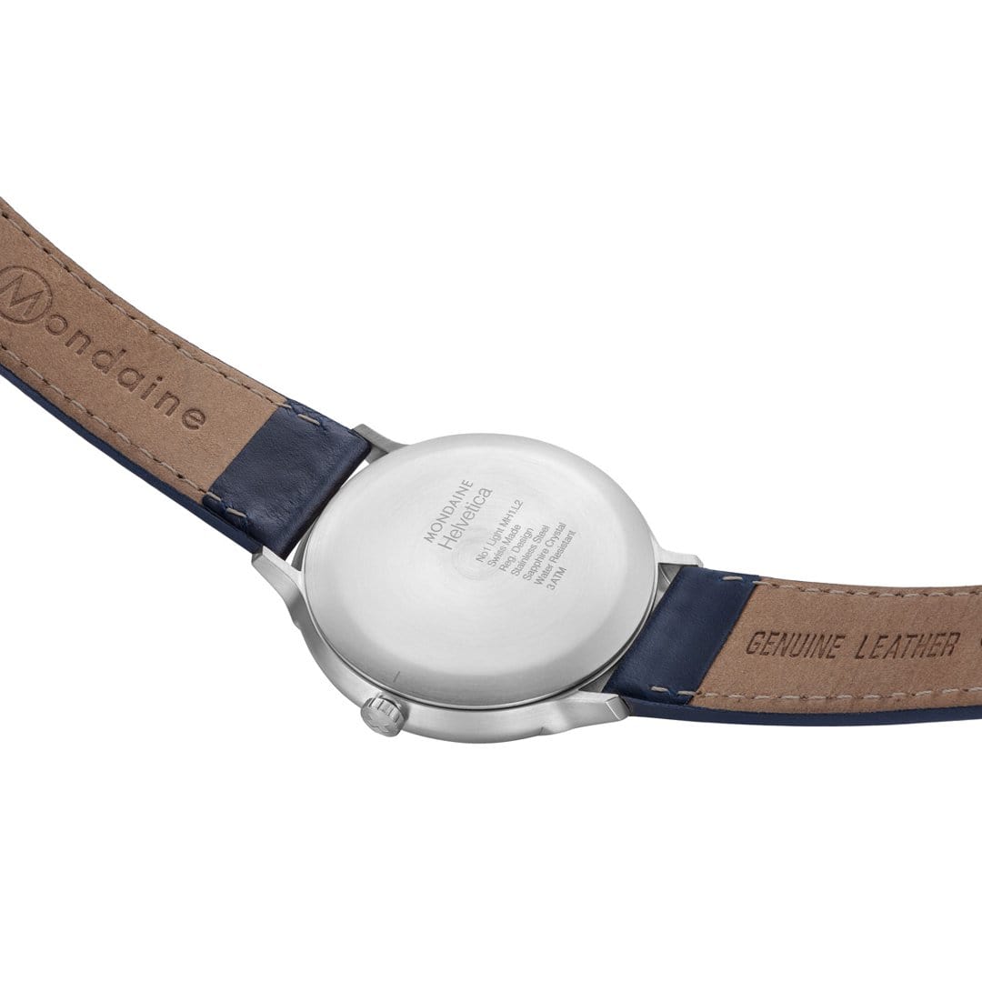 Helvetica Light, Blaue Leder, 38 mm – Mondaine Schweiz