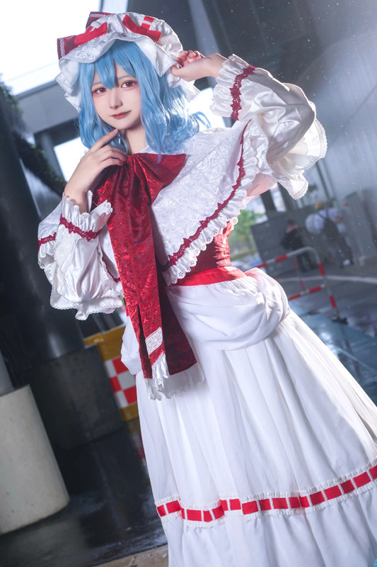 コスプレ】「東方project」“紅い悪魔”レミリアお嬢様が福岡に遊びに来