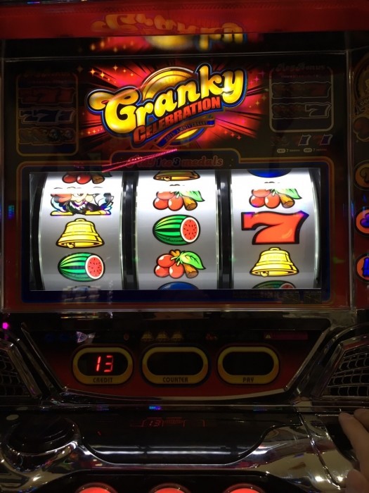 クランキーセレブレーション｜設定判別・打ち方・リーチ目・評価・解析