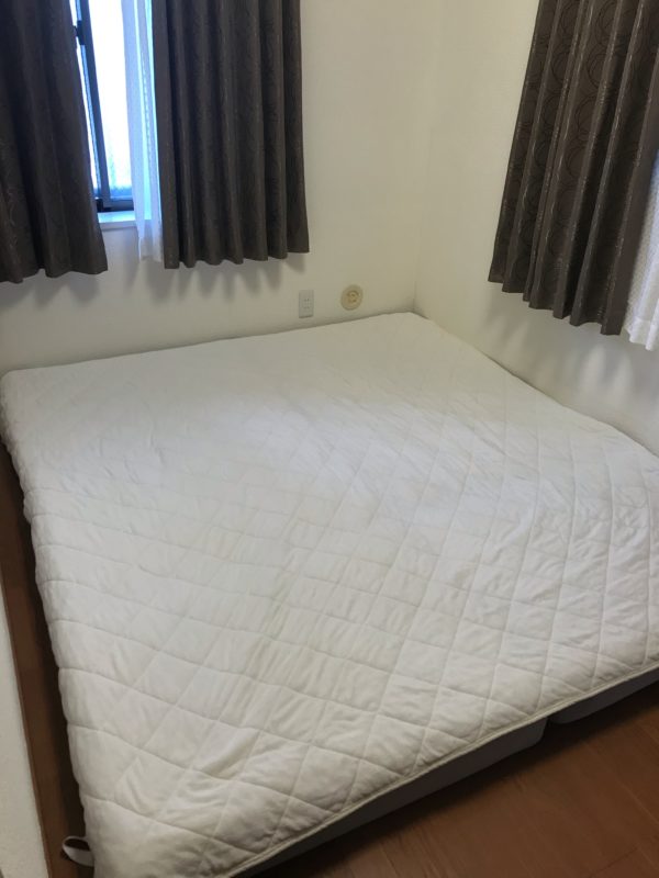 IKEAラウドサンド折りたたみマットレスの導入でベッド不要に