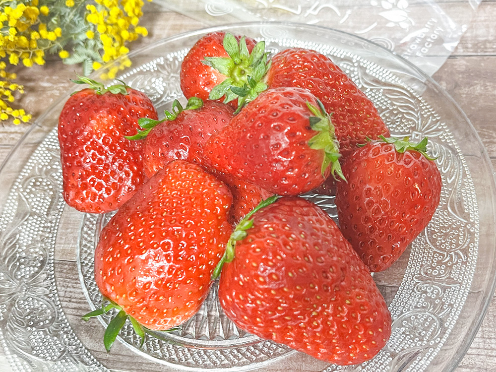 苺 スイーツ大集合!蜂蜜いちごも!いちご祭行ってきた| チェキポス