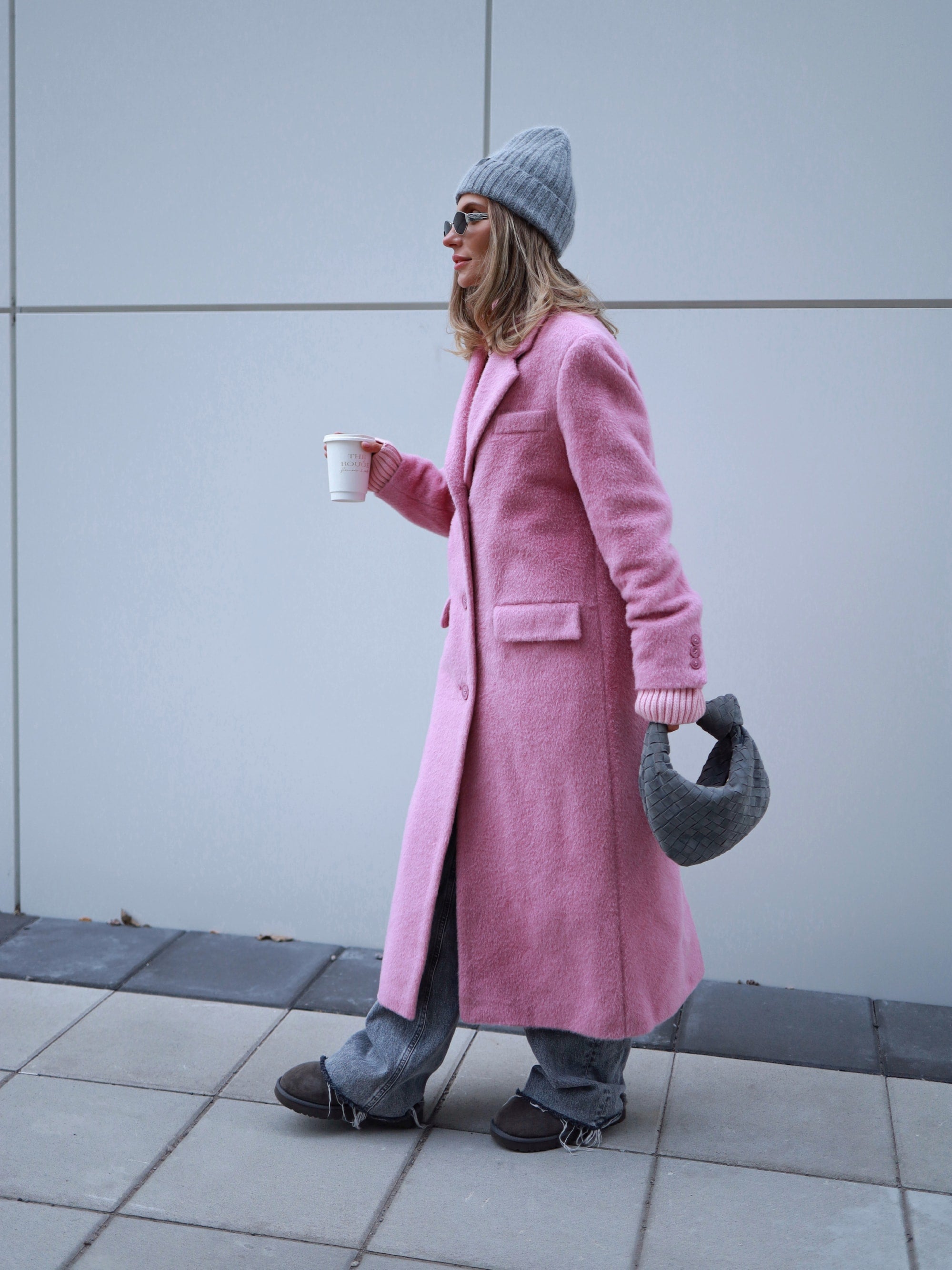 Elegant Long Pink Wool Coat from a Ukrainian manufacturer Chelie