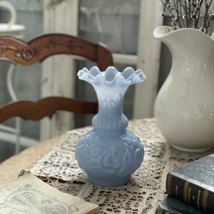 フランス19世紀 オパールガラス ホワイト水差しカップ付き フランス19