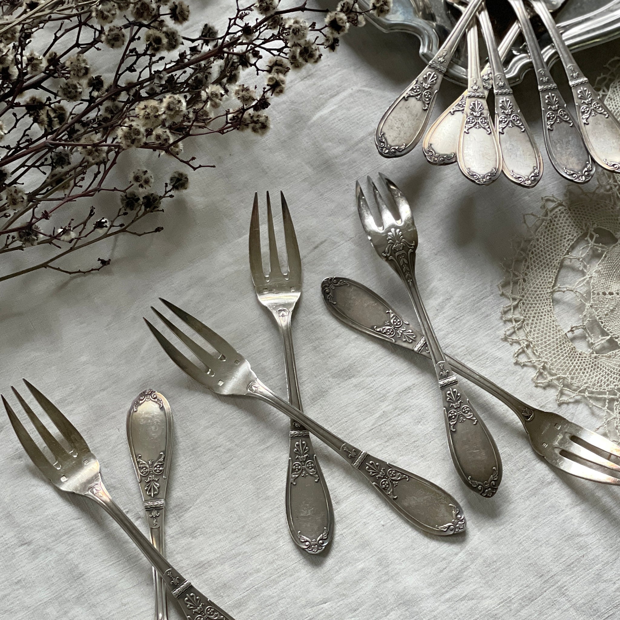 ラスト1セット！細工が美しいデザートフォーク6本セット フランス