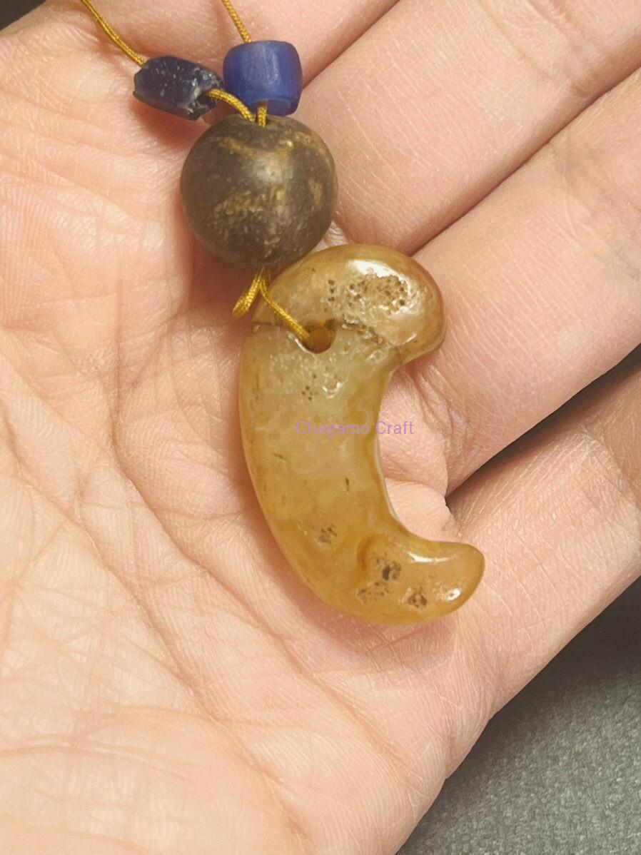 瑪瑙製勾玉・古墳時代と瑠璃玉、ミゾラムパムテック （Ancient