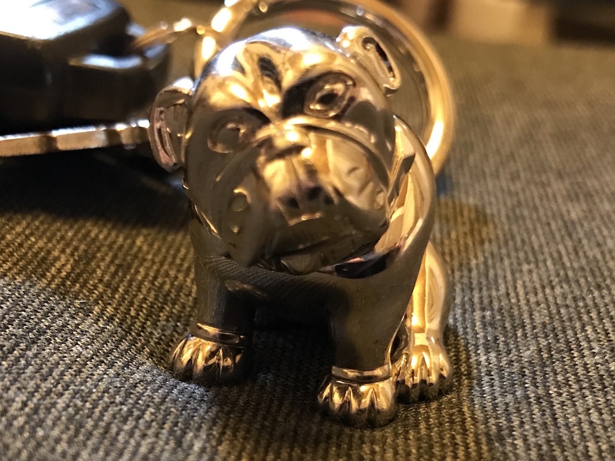 大人の茶目っ気アピールに！(爆）ダンヒルのブルドッグキーホルダー