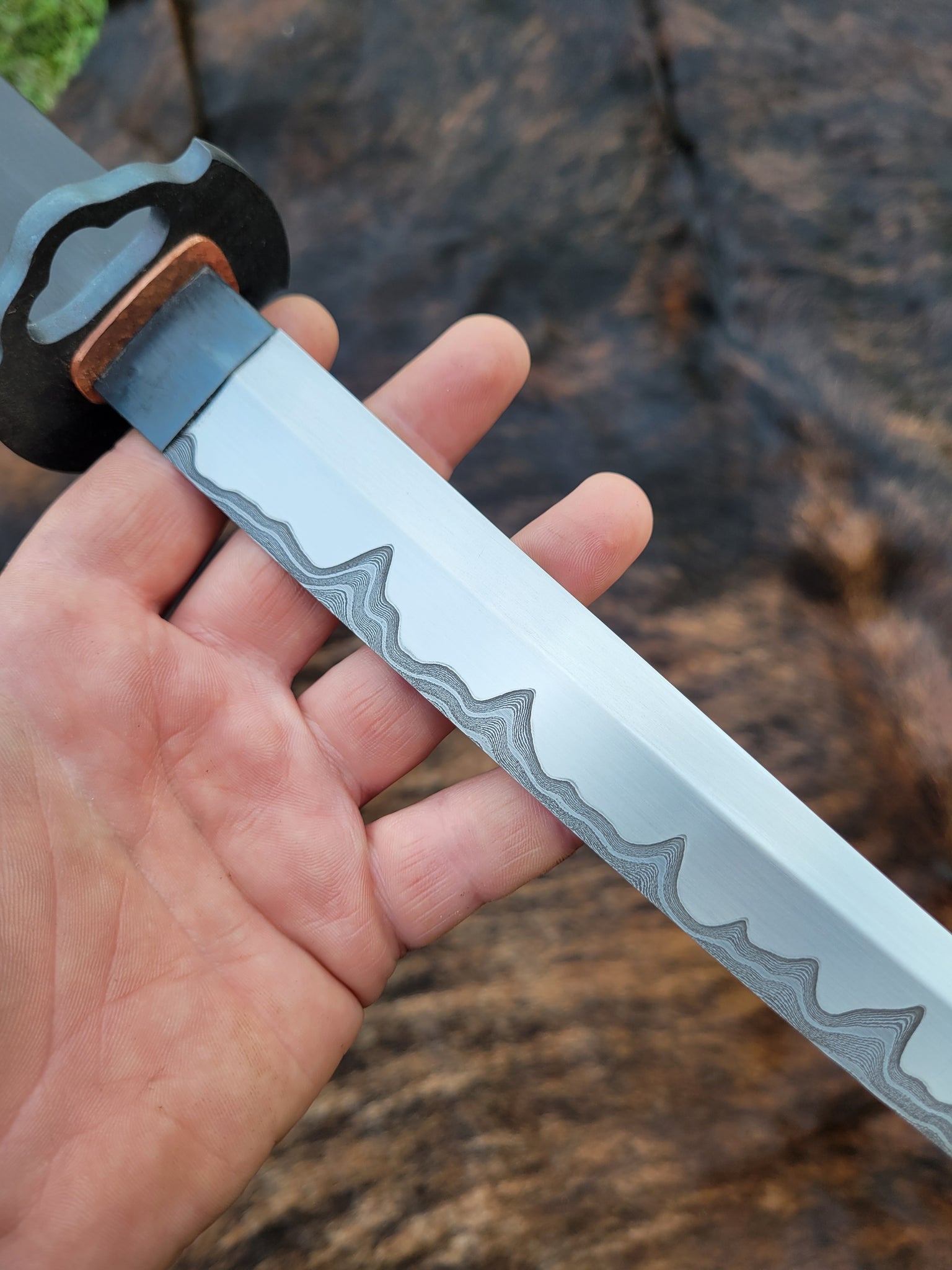 Handmade Damascus Core San Mai Short Wakizashi or Very Large Tanto