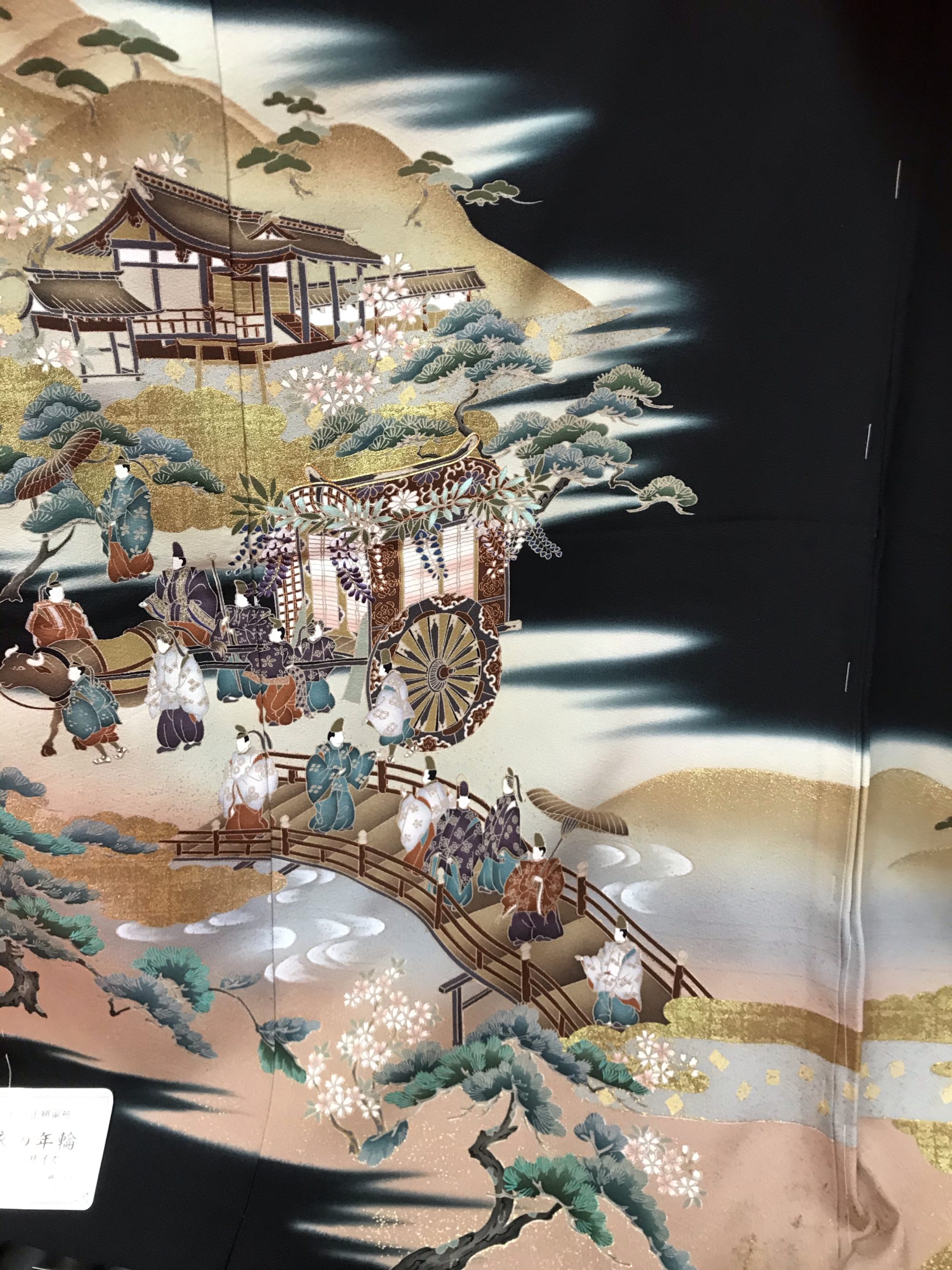 京友禅黒留袖 御所車5054 お誂え仕立上り – きもの千歳屋