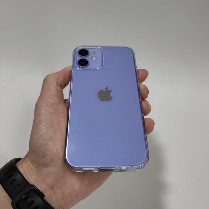 iPhone 12 mini パープル レビュー】ケース付けずに使いたいポップな新