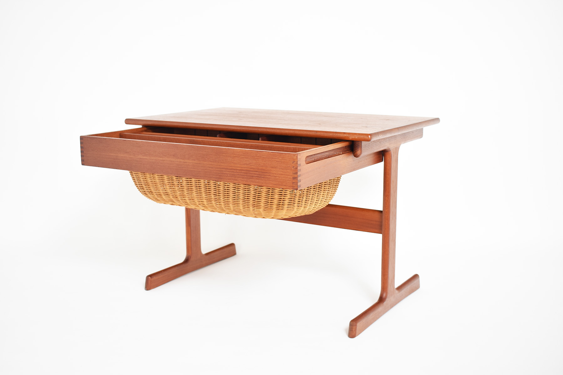 サイドテーブル・ナイトテーブル・ローテーブル Kai Kristiansen