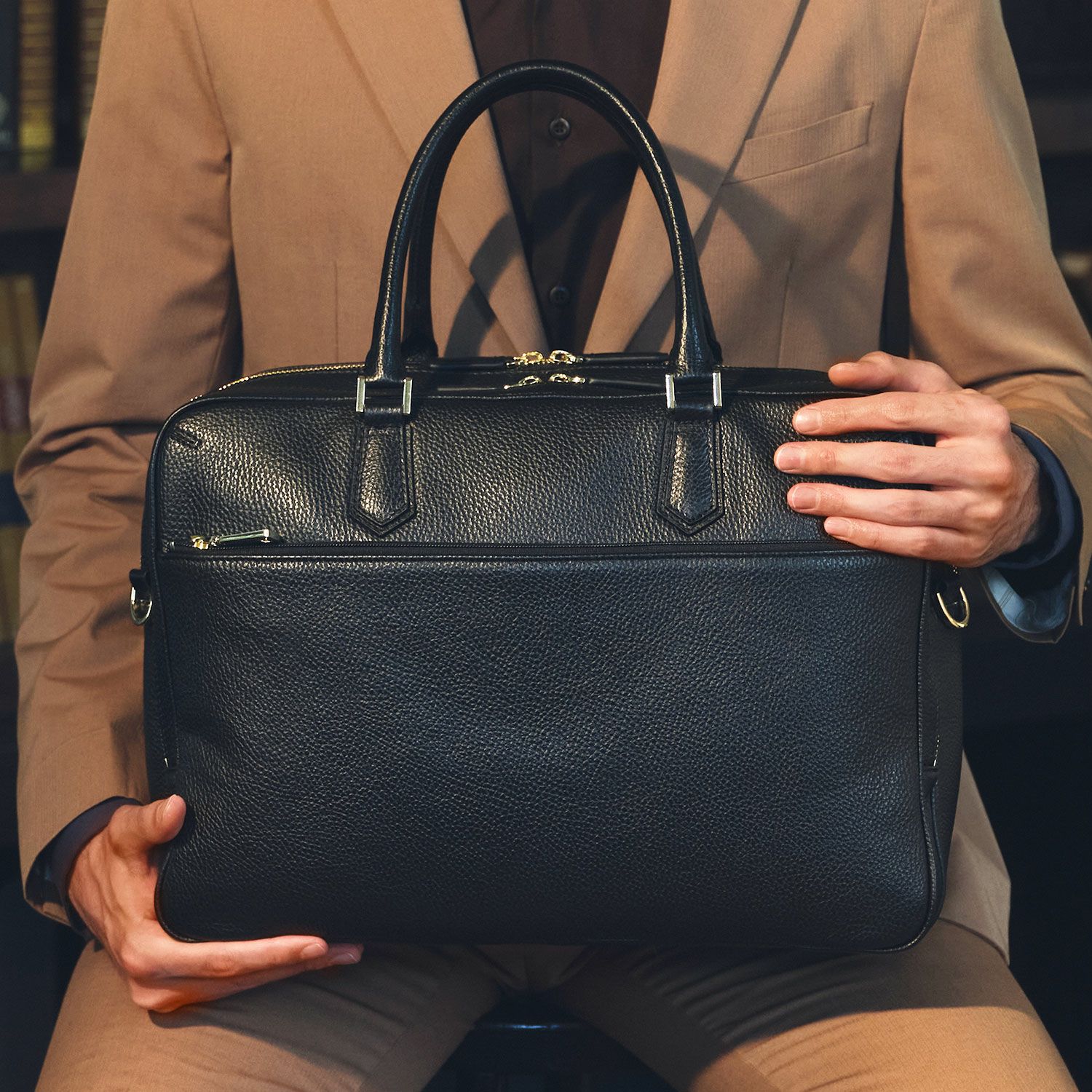 美品 CIMABUE ビジネスバッグ ショルダーストラップ 大容量 金金具