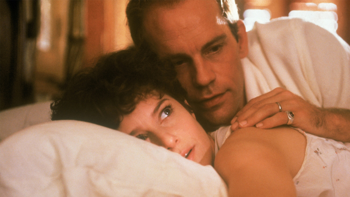 シェルタリング・スカイ｜CINEMORE（シネモア）