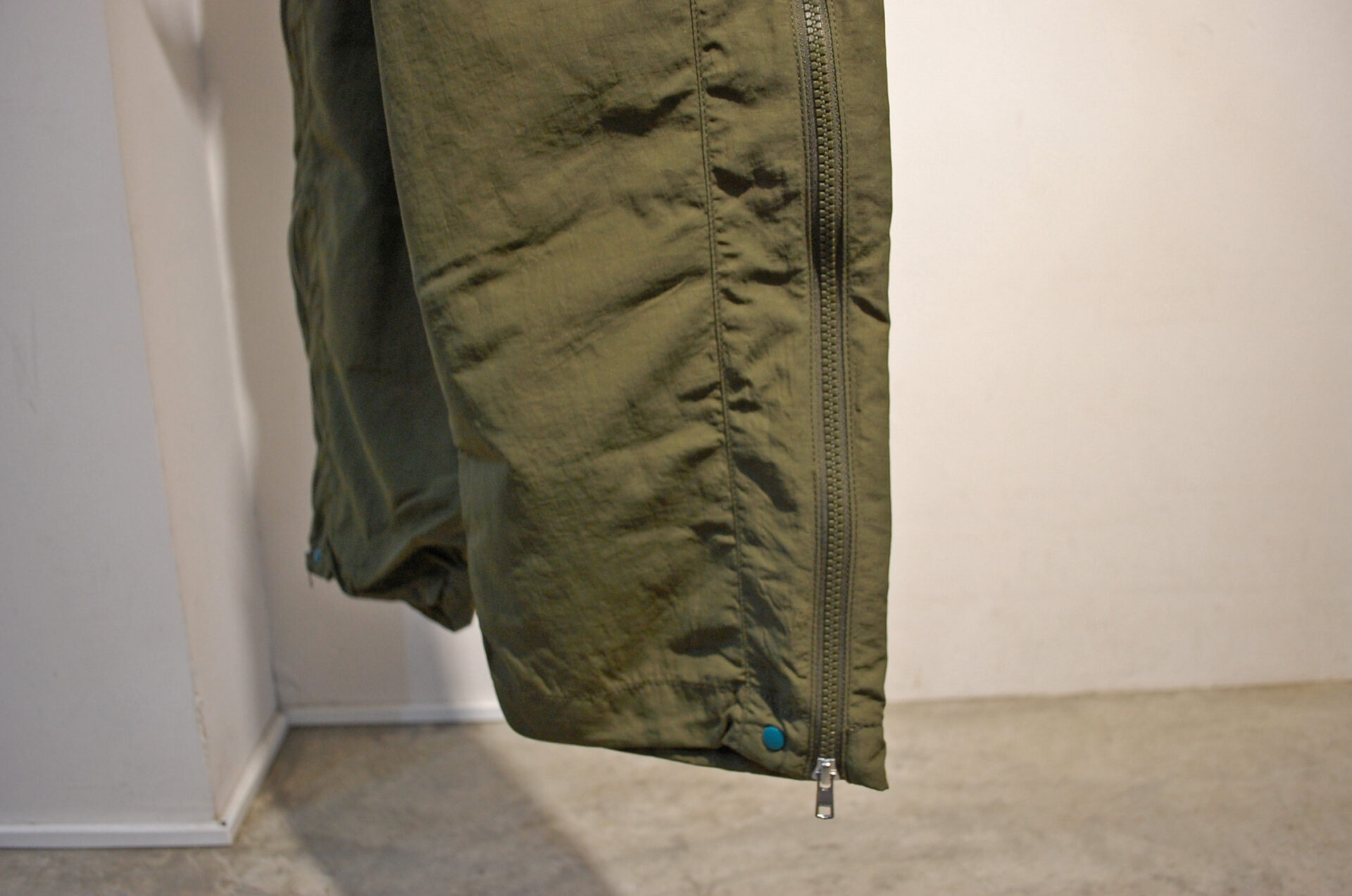 ELDORESO(エルドレッソ) Fully Open Pants E2002522 | circle AOMORI