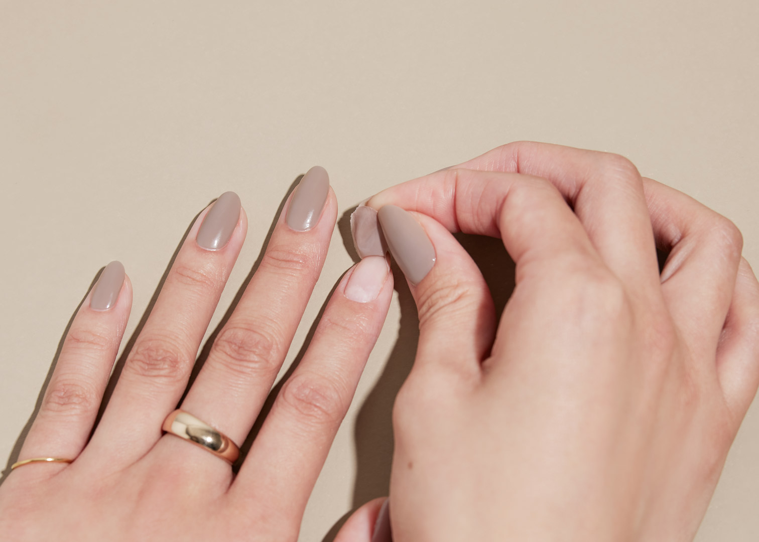 人気ジェルネイルキットにピールオフベースが選べる新シリーズが追加