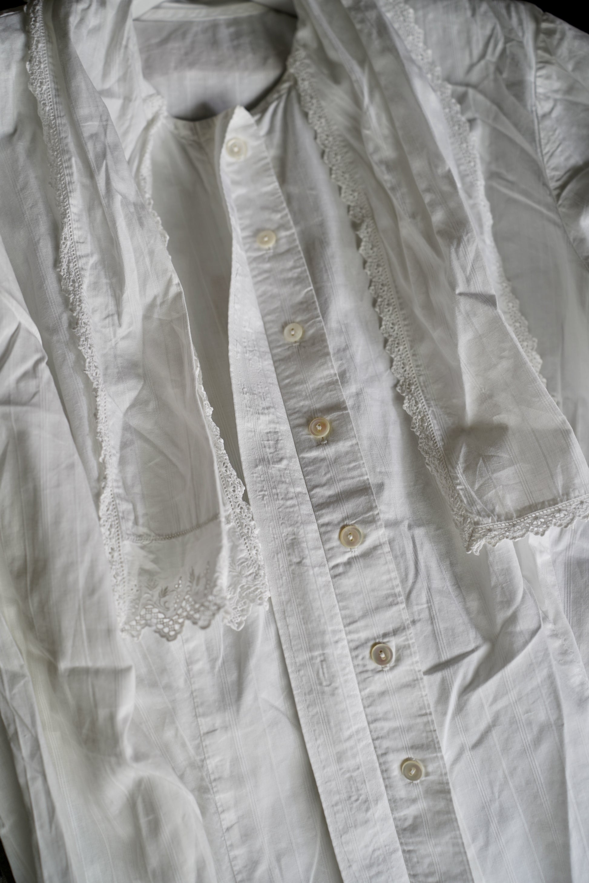 1900年代初頭頃 レア ボルドー色の花摘みの少女の綿布 フランス