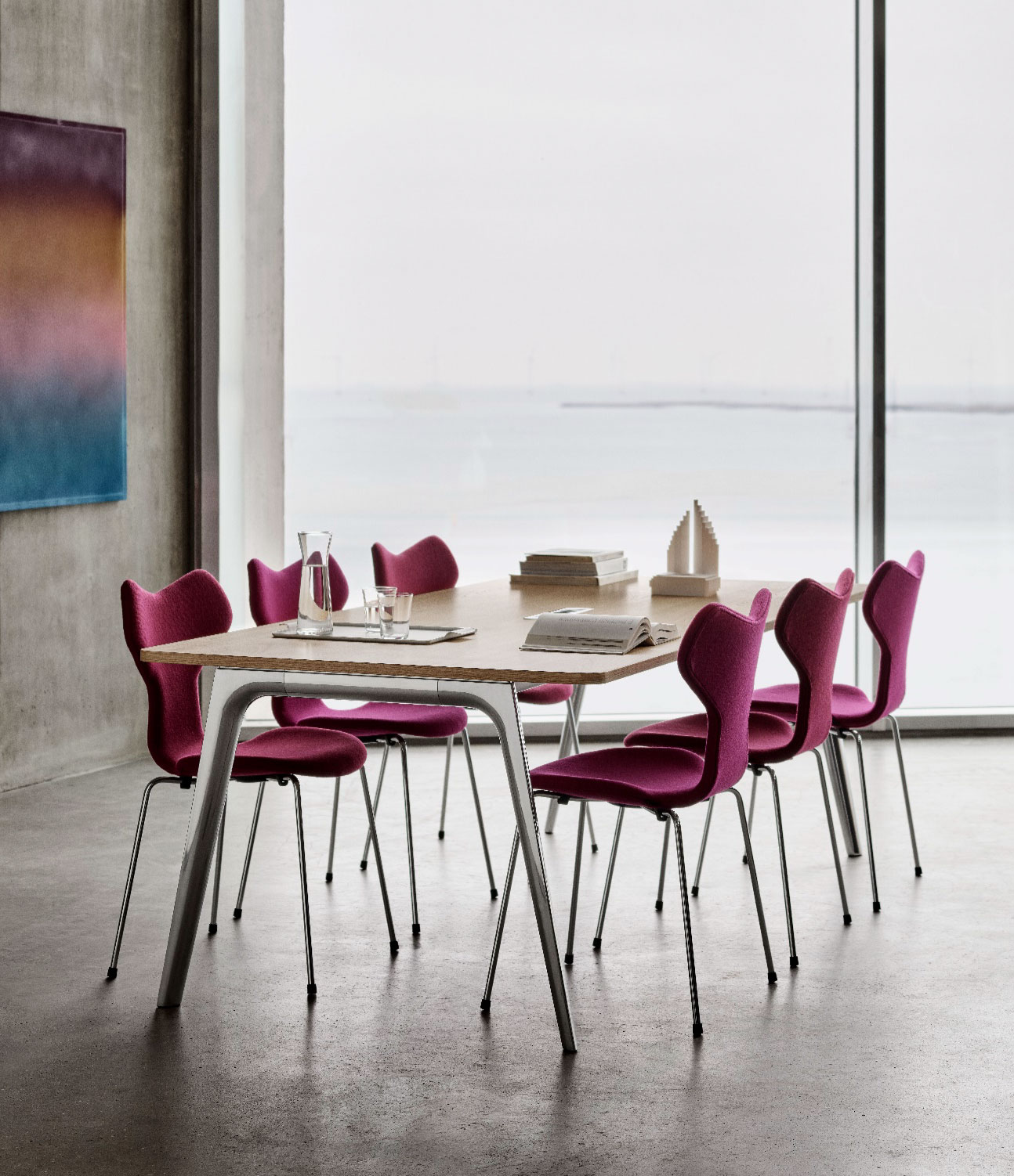 アルネ・ヤコブセンの名作チェア3選アント、セブン、グランプリ