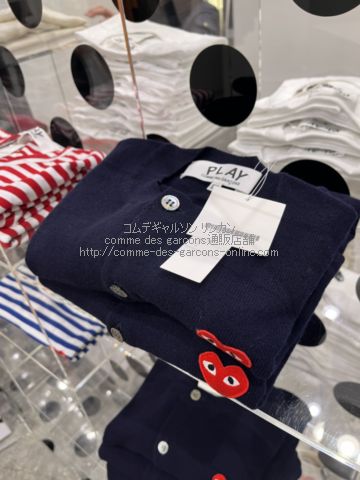 プレイ コムデギャルソン Uネック 赤ハート カーディガン ネイビー