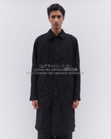 コムデギャルソンオム 製品染ポリエステル コート-専用ハンバー付