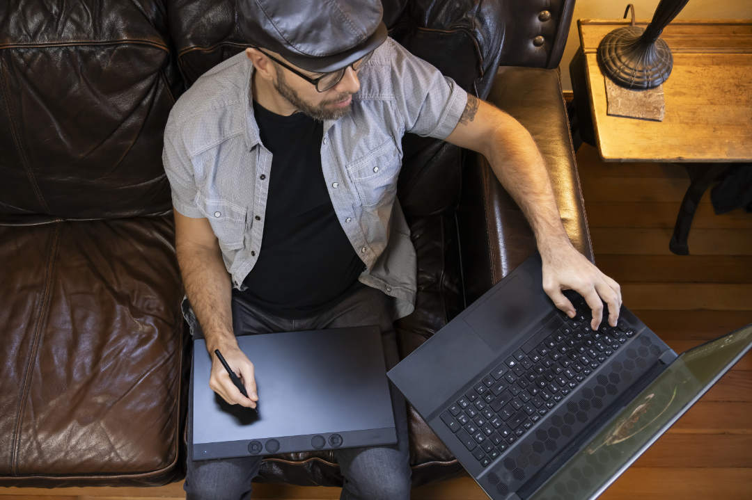 Wacom Intuos Pro Large Drawing Tablet - Wacom