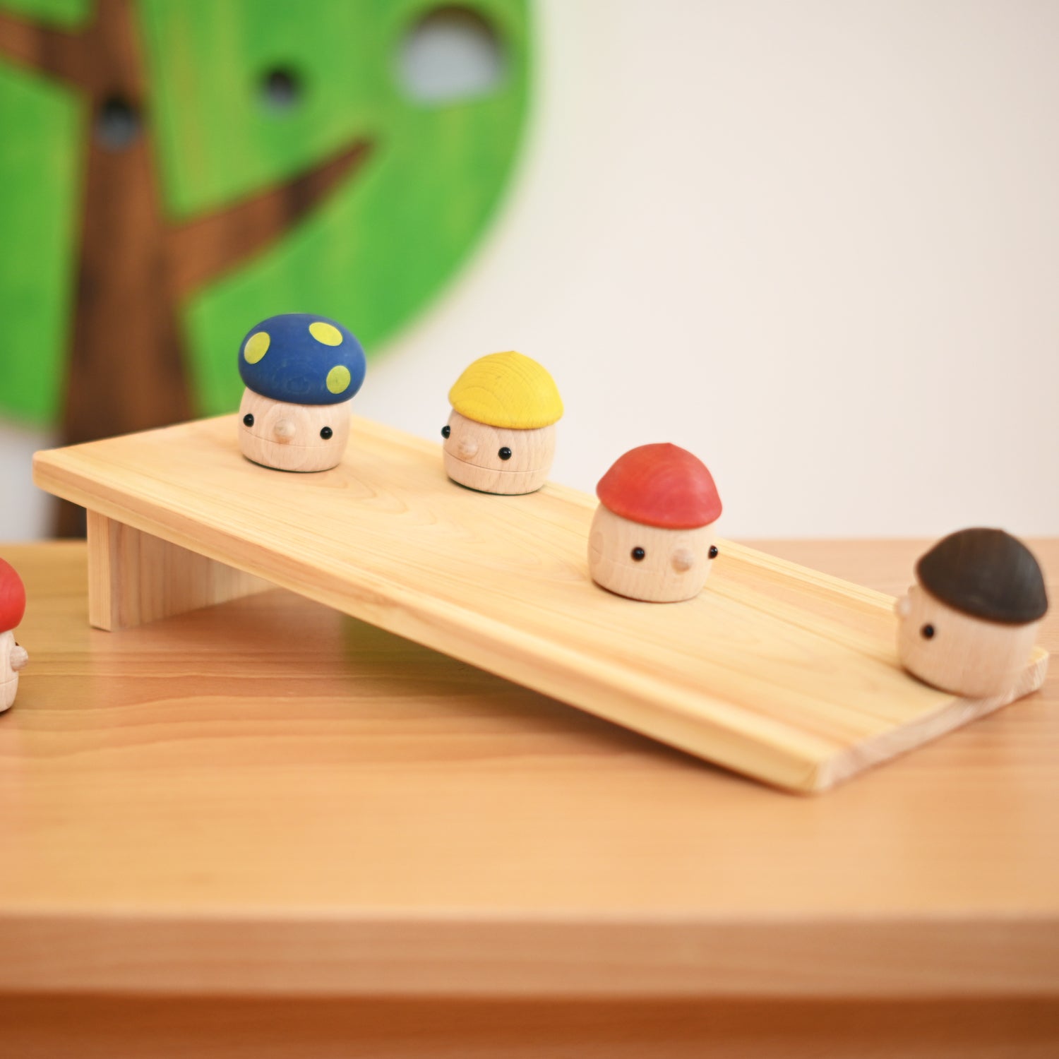 どんぐりの坂こまむぐ｜木のおもちゃ通販｜Comomg（こまむぐ