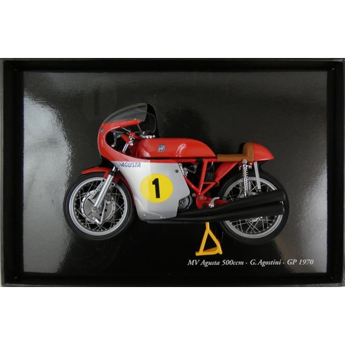 Minichamps scale 1;12 die cast motorcycle; MV Agusta 500 cc, 1970