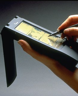 1993: APPLE NEWTON MESSAGEPAD - Apple's iPhone - TIME