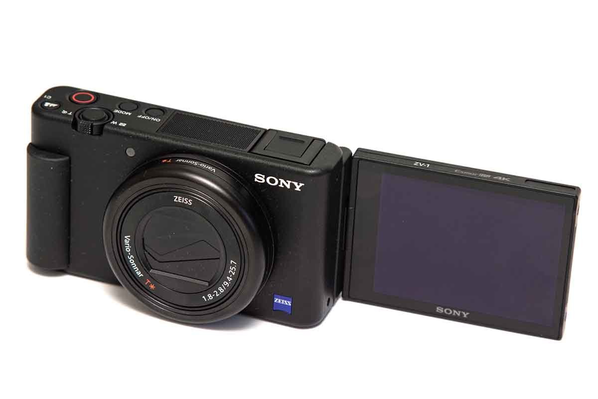 ソニーのVLOGCAM ZV-1（ブイログカム）実写レビュー！プロが実際に動画