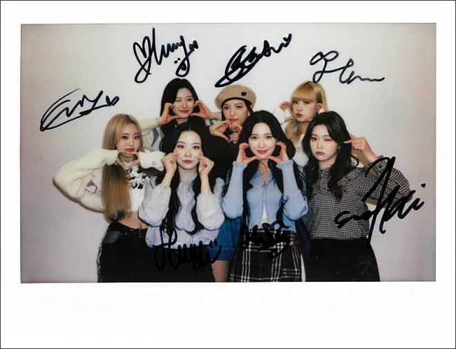日韓7人組ガールズグループ「Billlie」直筆サイン入りチェキ