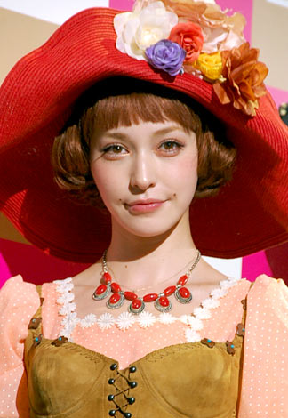 TGC 東京ガールズコレクション 直筆サインポラロイド 藤井リナ 長谷川