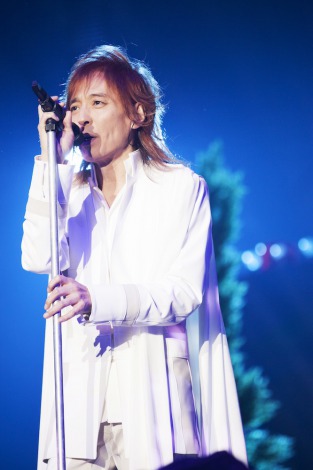 TM NETWORK再始動！ 宇都宮隆ライブで完全復帰 | オリコンニュース