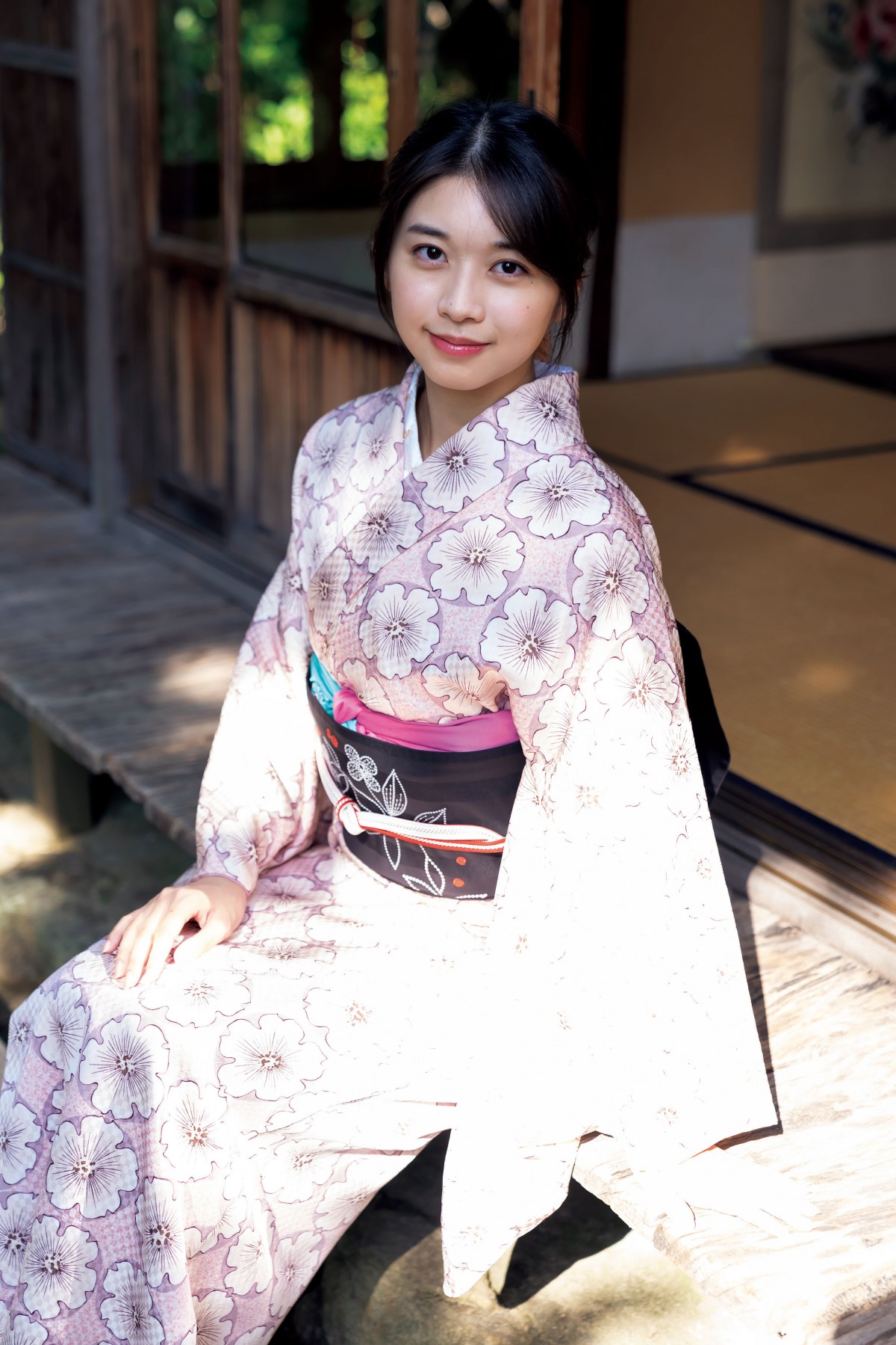 画像・写真 | モー娘。牧野真莉愛、20歳誕生日に“オトナマリア”写真集