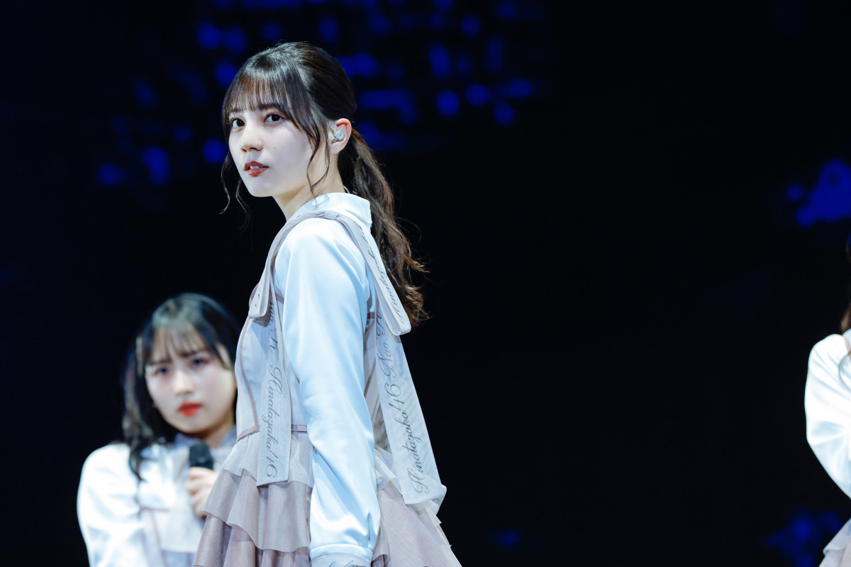 日向坂46小坂菜緒、クリスマスライブで「完全復活」と話題 「青春の馬