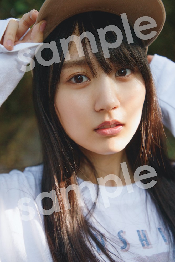乃木坂46賀喜遥香、写真集特典16枚一挙公開 未収録衣装や手書き