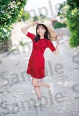 日向坂46影山優佳、美肩披露で艶やかに 1st写真集の特典10種公開